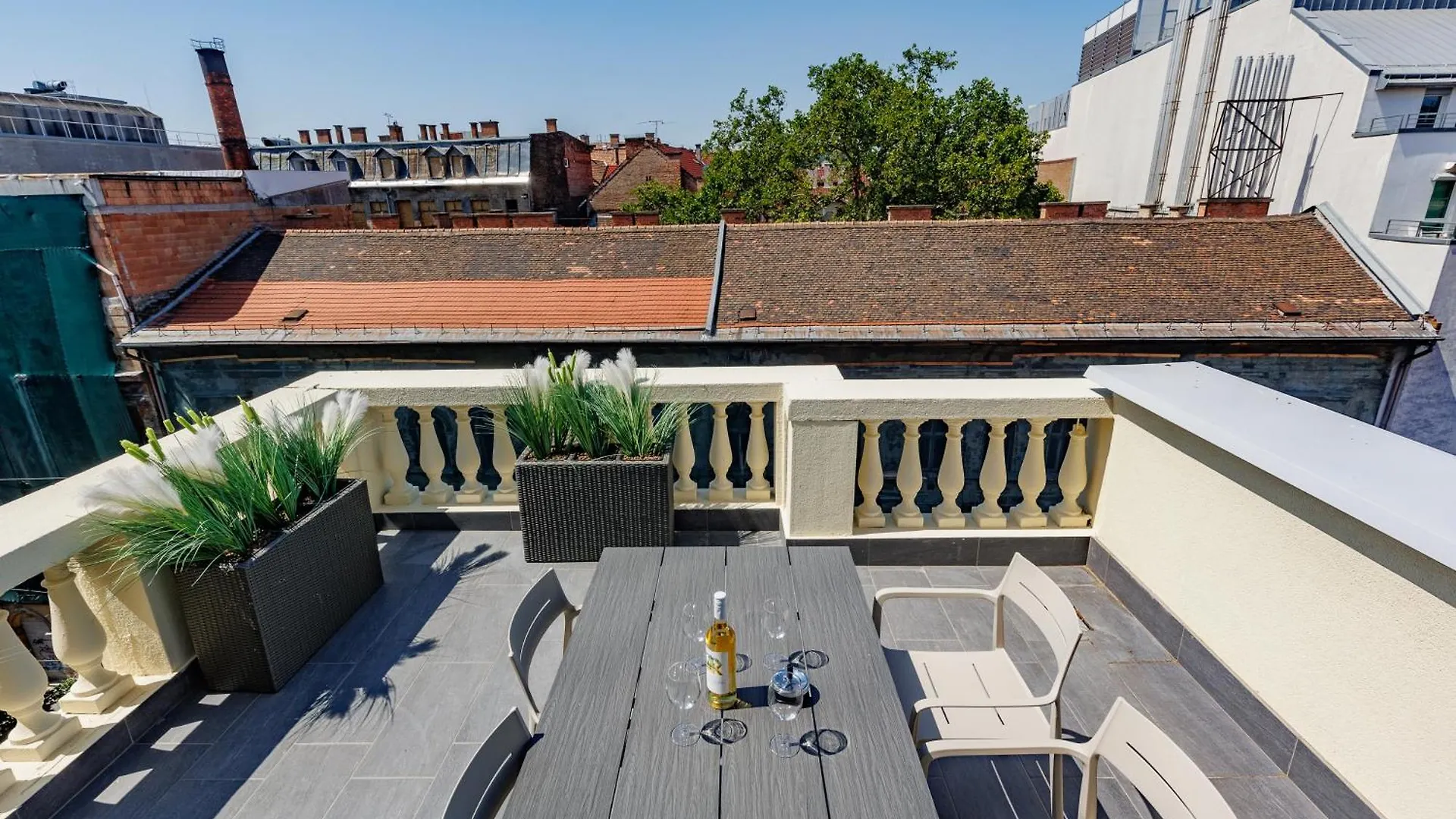 דירה בודפשט Klauzal Rooftop Suit